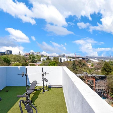 The Monroe Luxury Apartments Йоханесбург Екстериор снимка