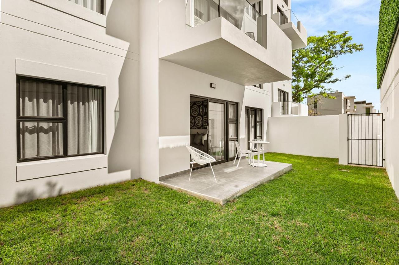 The Monroe Luxury Apartments Йоханесбург Екстериор снимка