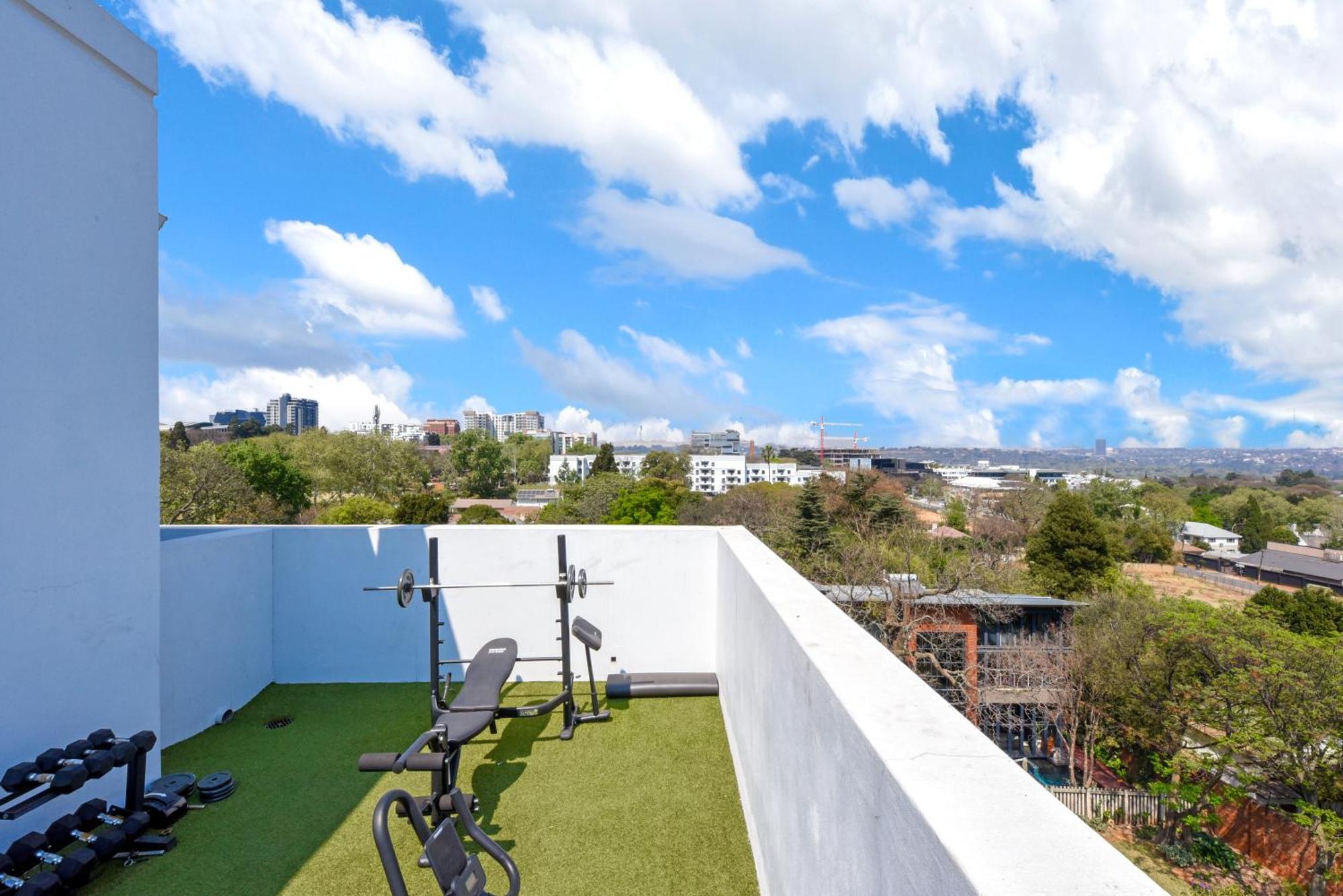 The Monroe Luxury Apartments Йоханесбург Екстериор снимка