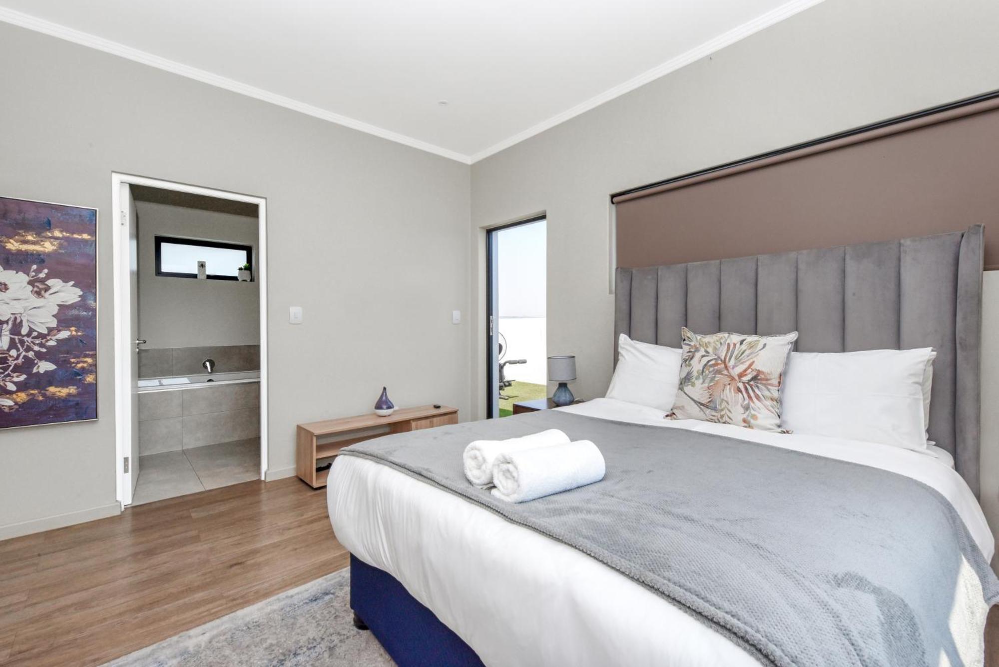 The Monroe Luxury Apartments Йоханесбург Екстериор снимка